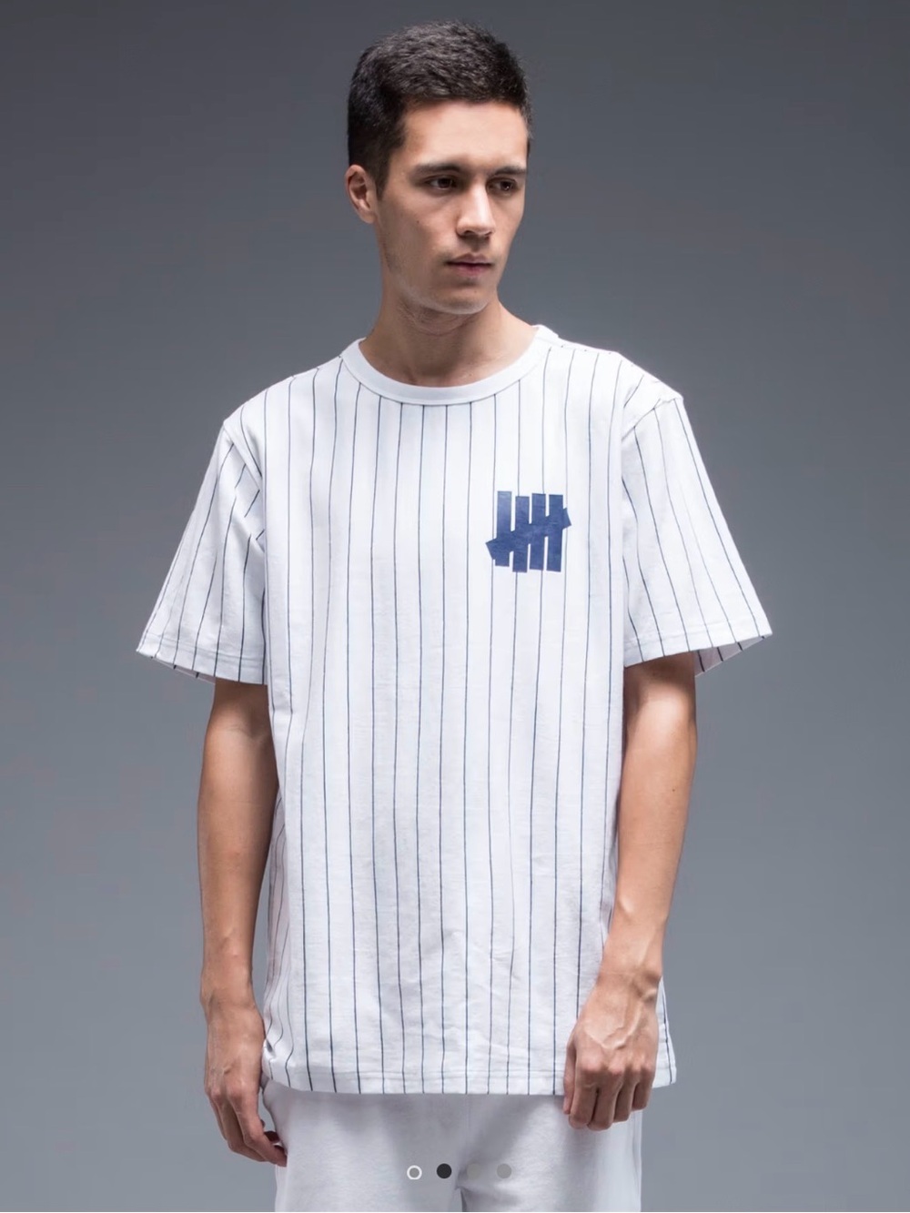 UNDEFEATED Pinstripe Crewneck T-Shirt White Men’s XL NWT